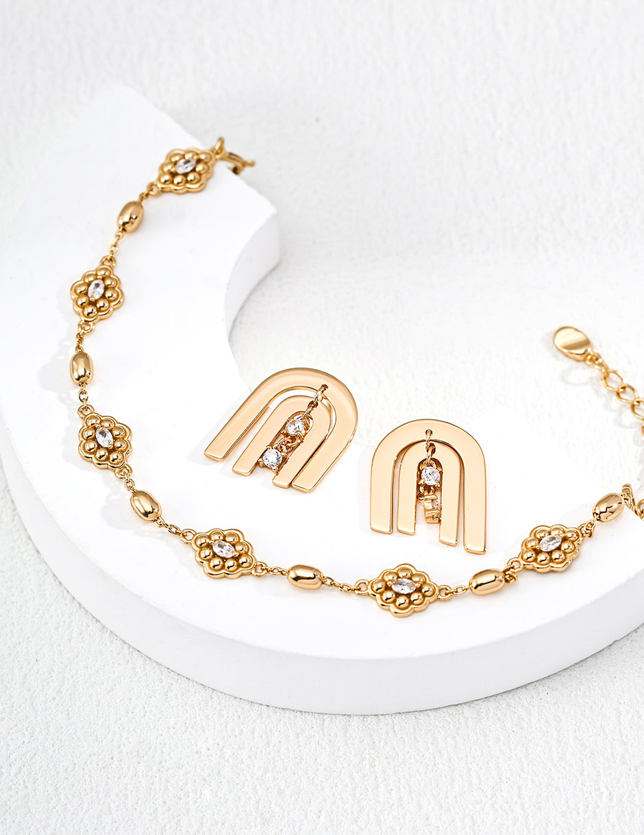 zircon earrings image 3