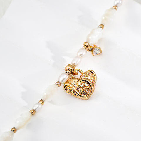 Love scroll pattern white shell pearl bracelet image 1