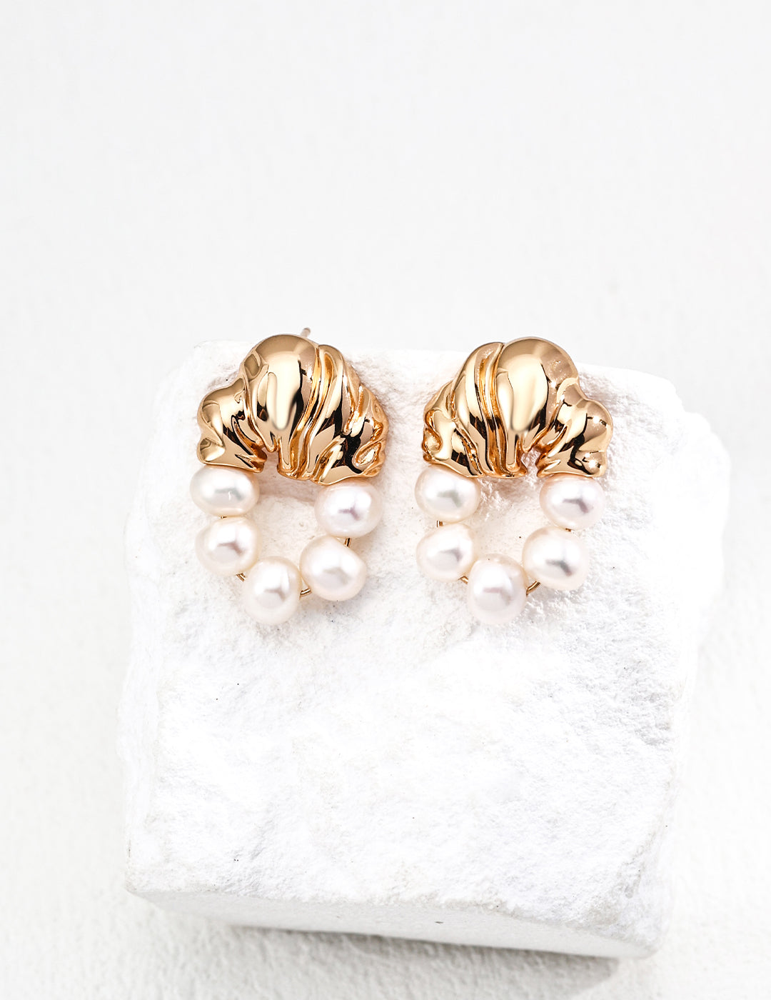 S925 Silver Retro Pearl Earrings image 1