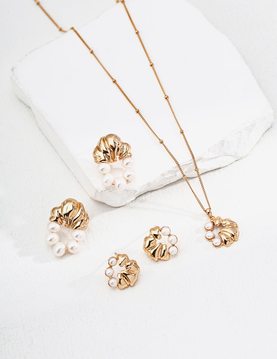 S925 Silver Retro Pearl Earrings image 3