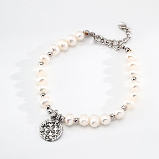 Button Pearl Bracelet